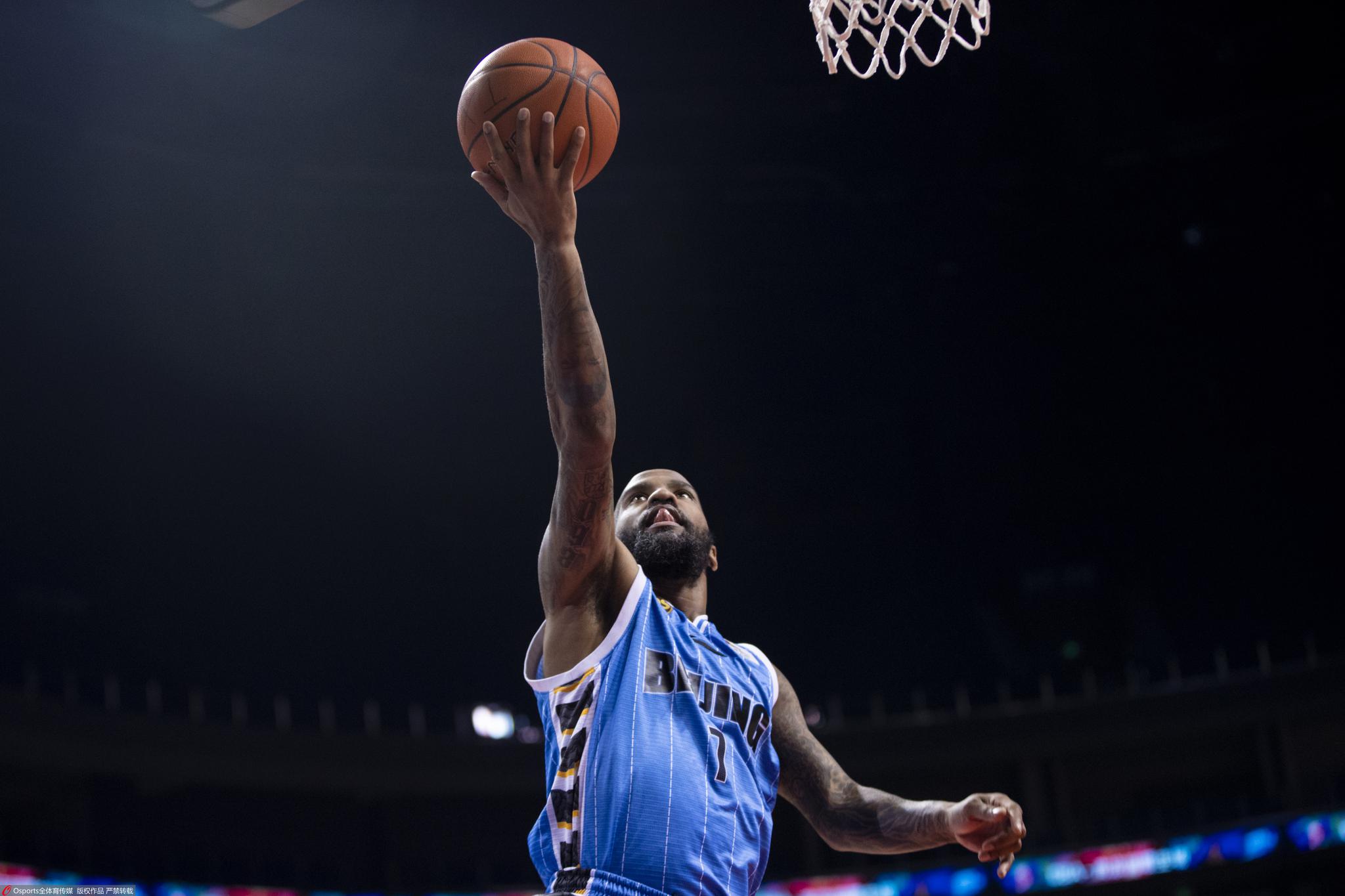 开云体育下载网页版-包含阿贾克斯训练开放日，赛后战术微调引欢呼，CBA季后赛在即，更衣室氛围转暖的词条