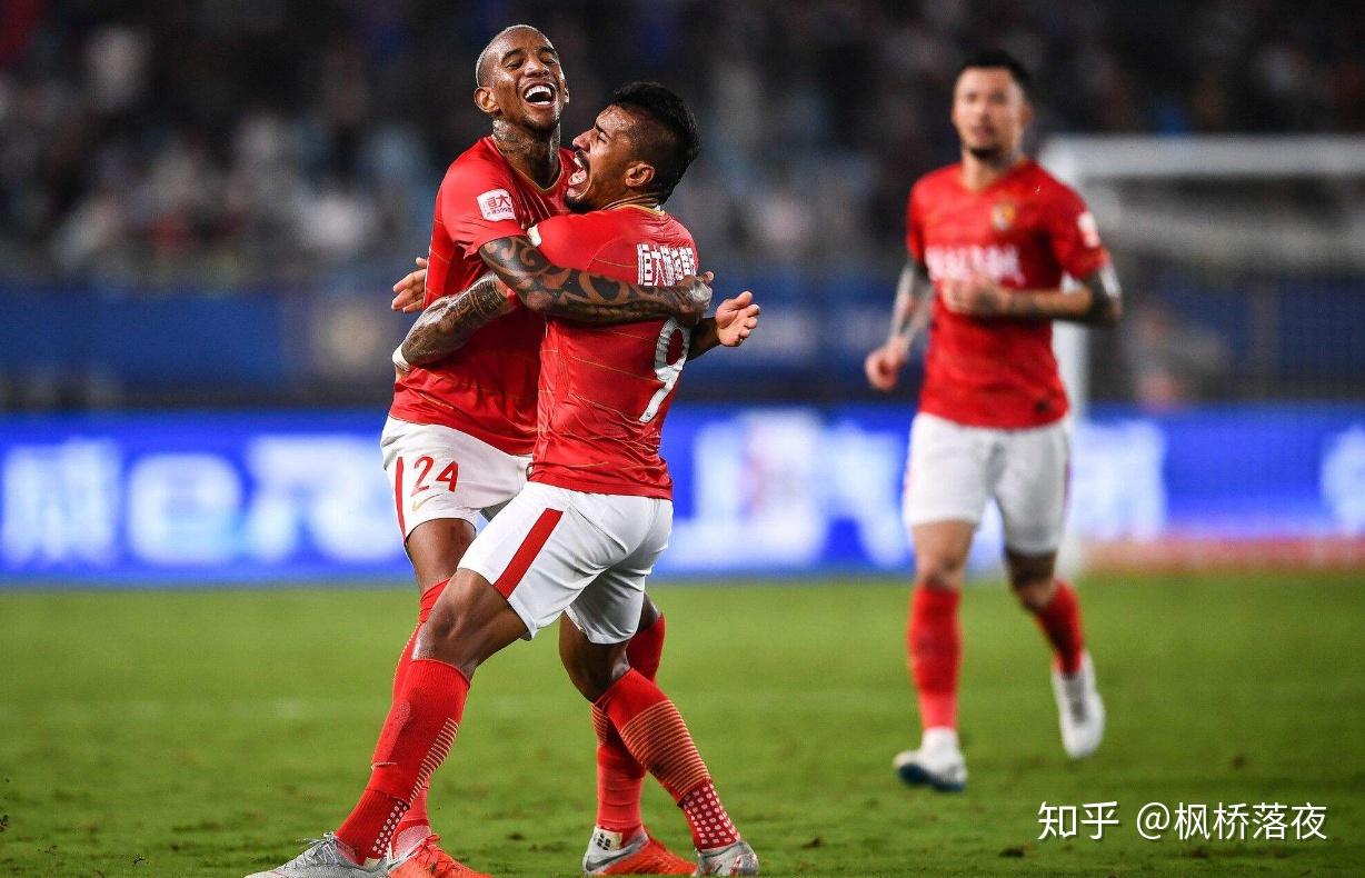 开云体育下载入口-洛杉矶湖人训练开放日；今晚防线松动引欢呼；亚冠在即；年轻球员得到机会的简单介绍